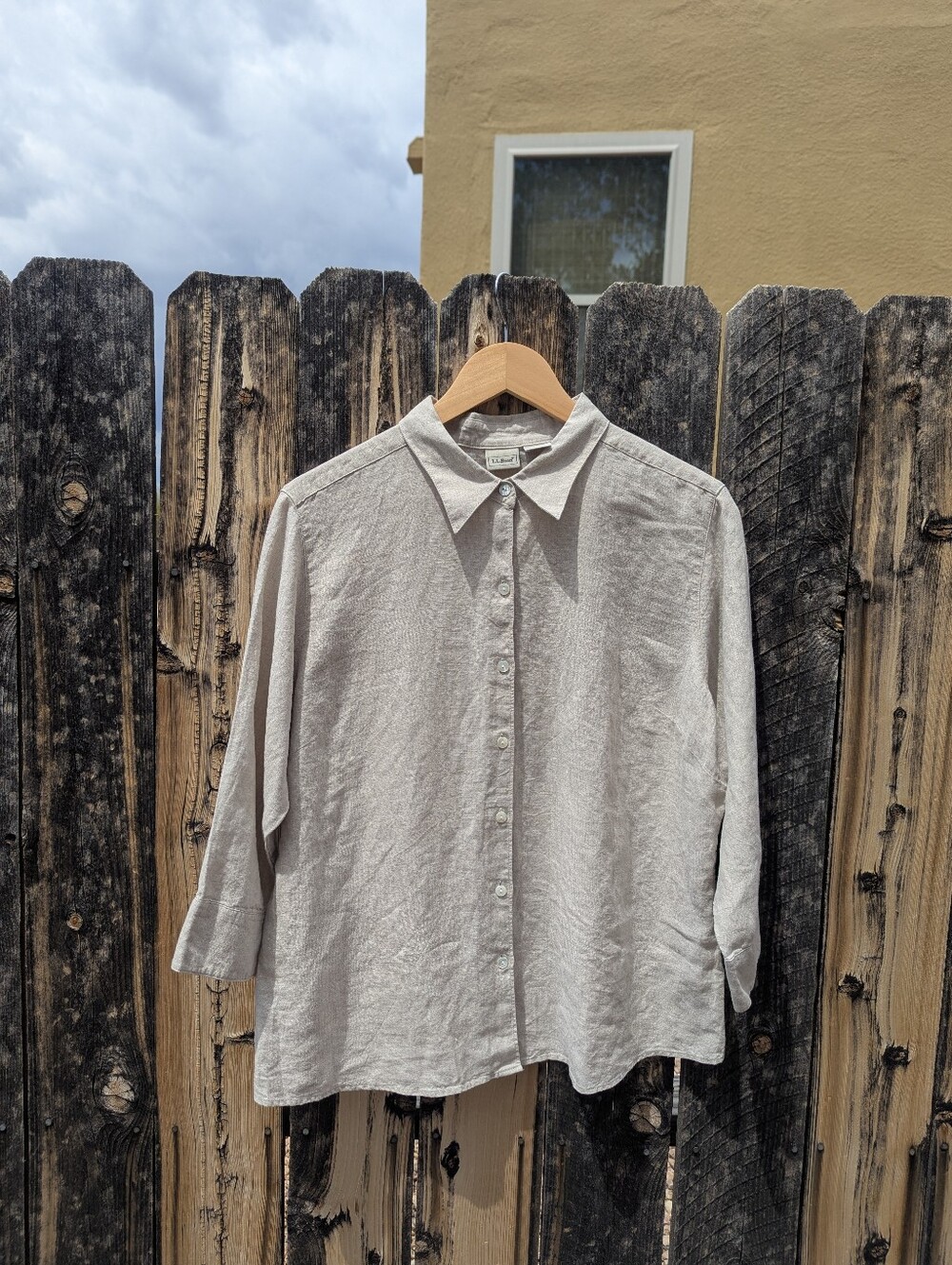 100% linen Women's Beige Linen Button-Up Shirt/shacket
